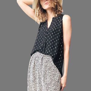 NWT JOIE Aruna Silk Tank Top – Medium – Caviar‎ Black with Gold Metallic – $228